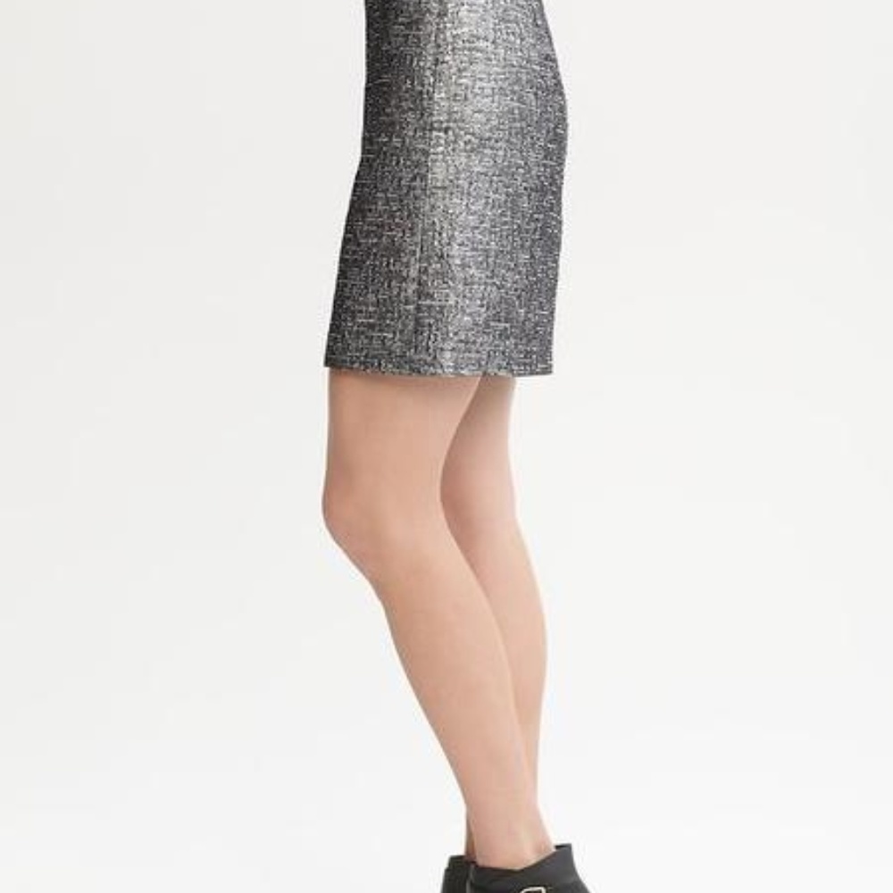 Banana Republic mini skirt - Picture 10 of 13